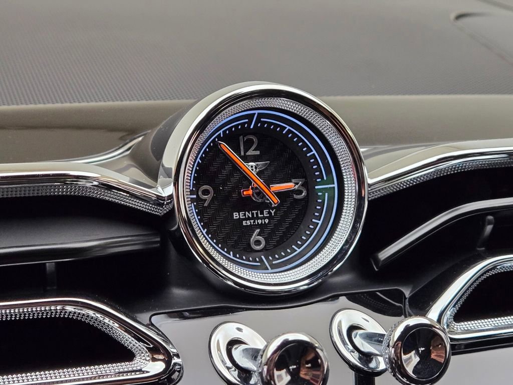 New 2025 Bentley Bentayga AWD/4WD image 37