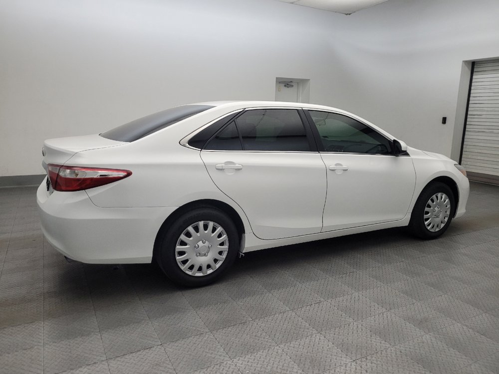 Used 2017 Toyota Camry LE FWD image 10