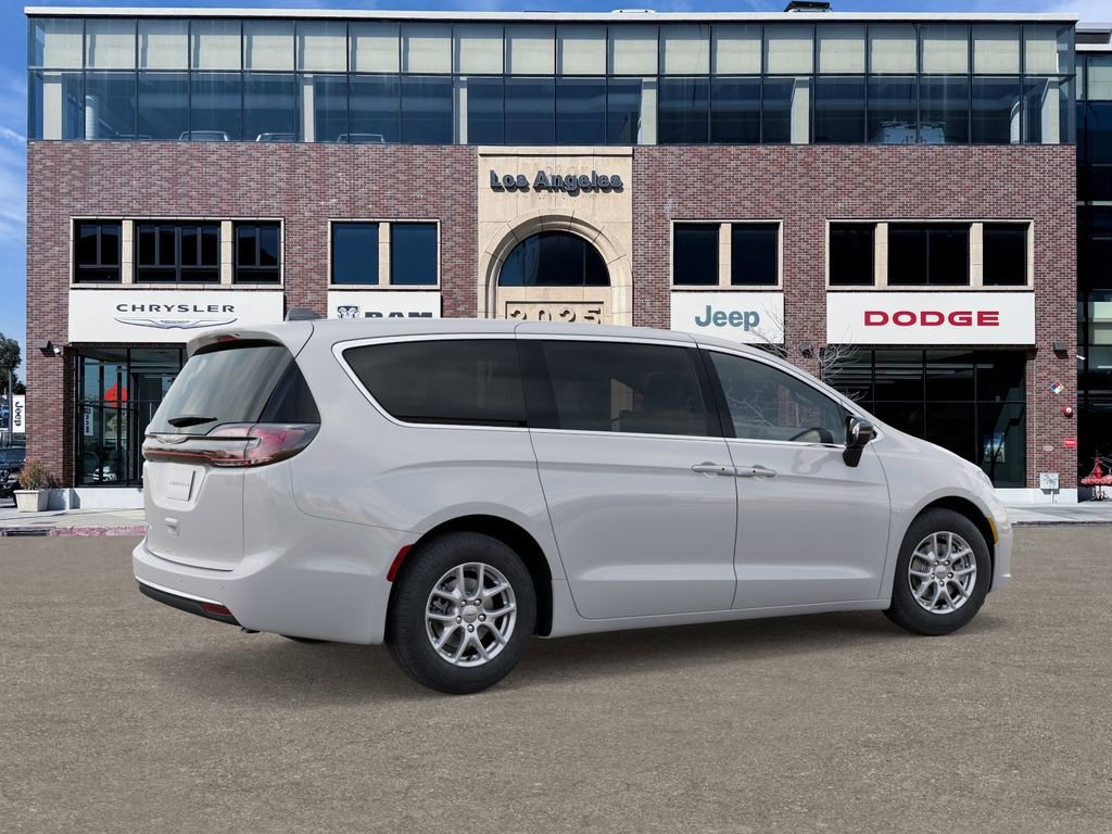 New 2026 Chrysler Pacifica Select FWD image 4