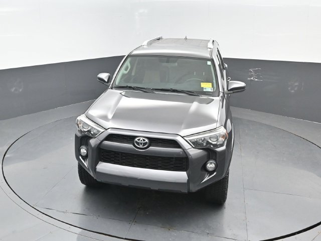 Used 2018 Toyota 4Runner SR5 AWD/4WD image 21