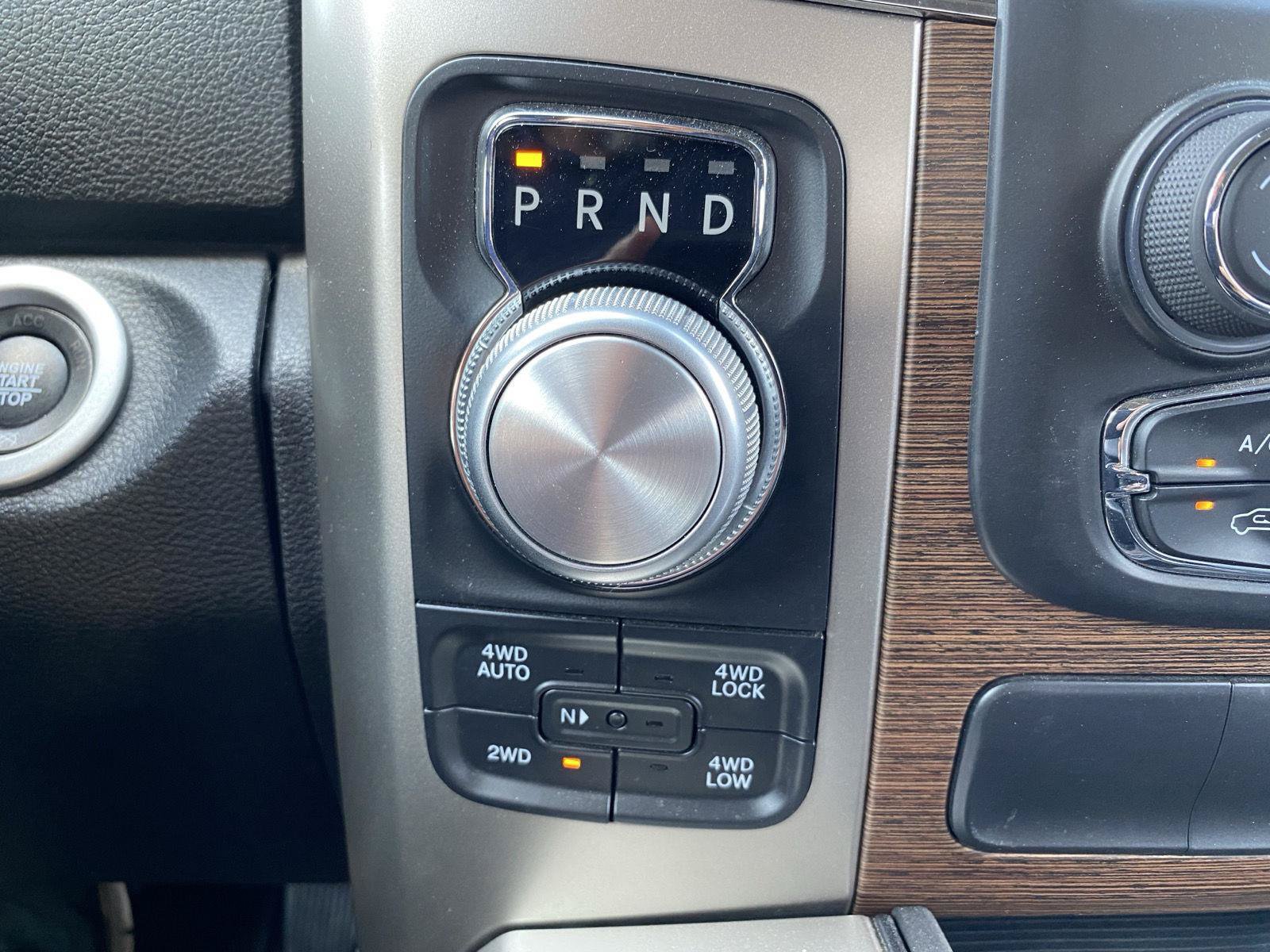 Used 2017 RAM 1500 Laramie w/ Convenience Group AWD/4WD image 17