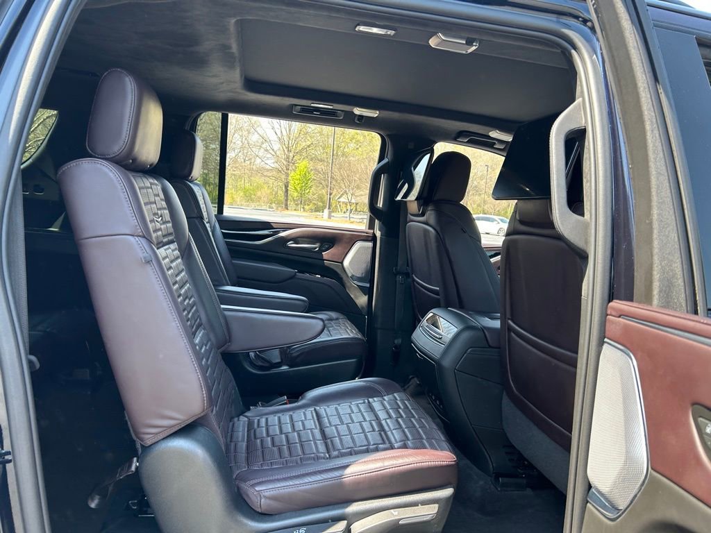 Used 2023 Cadillac Escalade ESV Sport Platinum w/ LPO, ONYX Package image 54