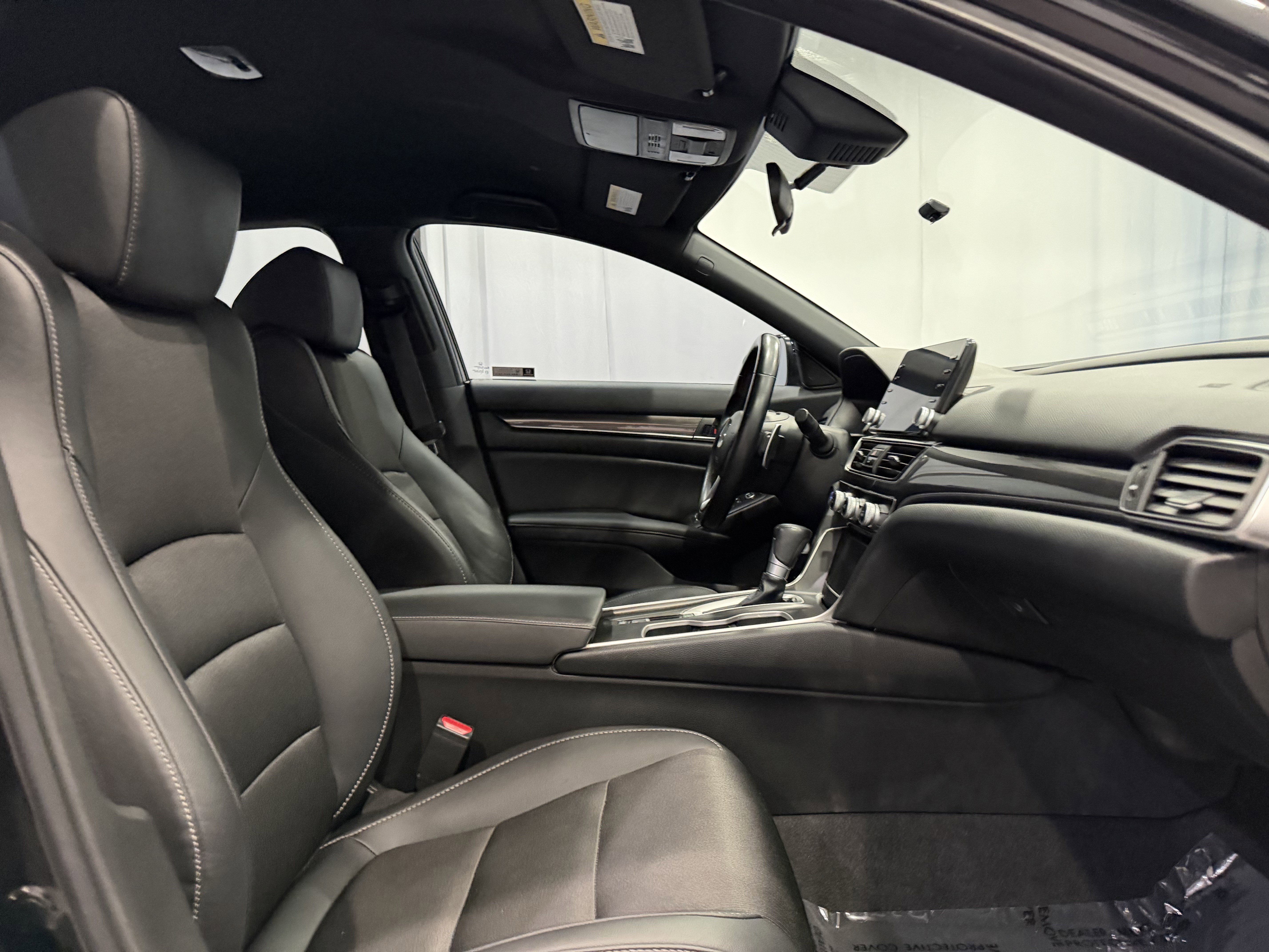 Used 2020 Honda Accord Sport image 15