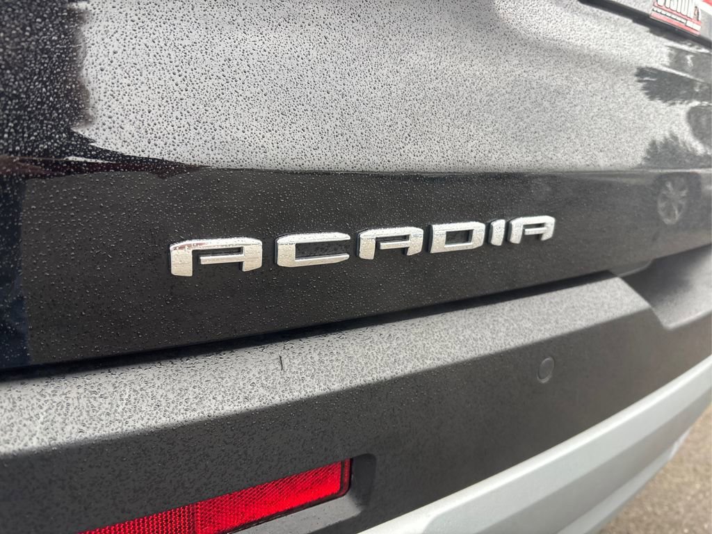 Used 2023 GMC Acadia SLE w/ Driver Convenience Package image 15
