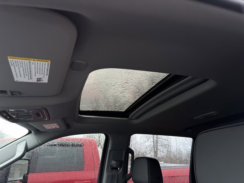 Used 2025 GMC Sierra 3500 Denali w/ Denali Reserve Package image 13