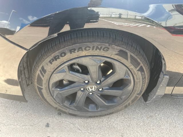 Used 2017 Honda Accord EX image 6