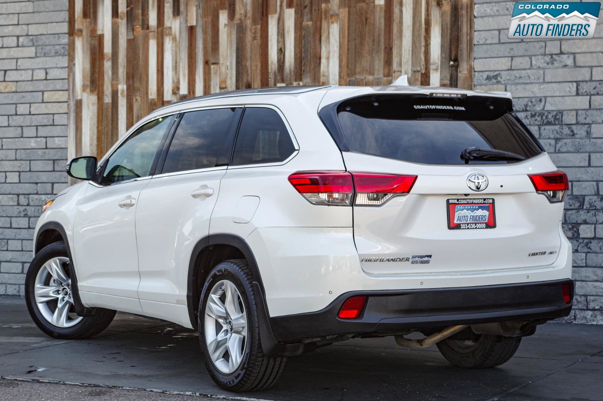 Used 2018 Toyota Highlander Limited Platinum AWD/4WD image 4