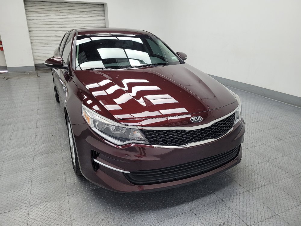 Used 2018 Kia Optima LX w/ 17" Alloy Wheels Package FWD image 14