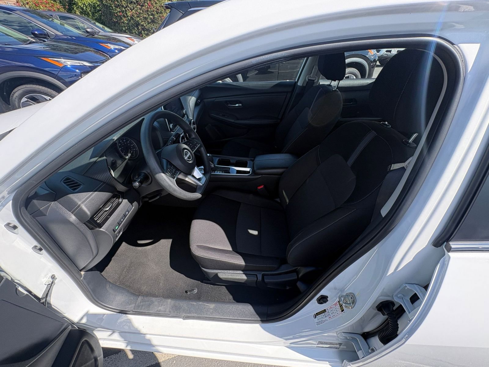Used 2025 Nissan Sentra SV FWD image 24