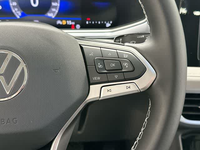 New 2026 Volkswagen Taos SE AWD/4WD image 10