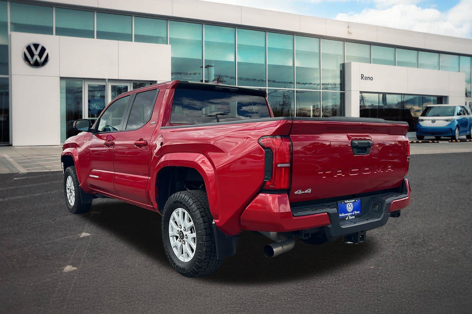 Used 2024 Toyota Tacoma SR5 AWD/4WD image 7