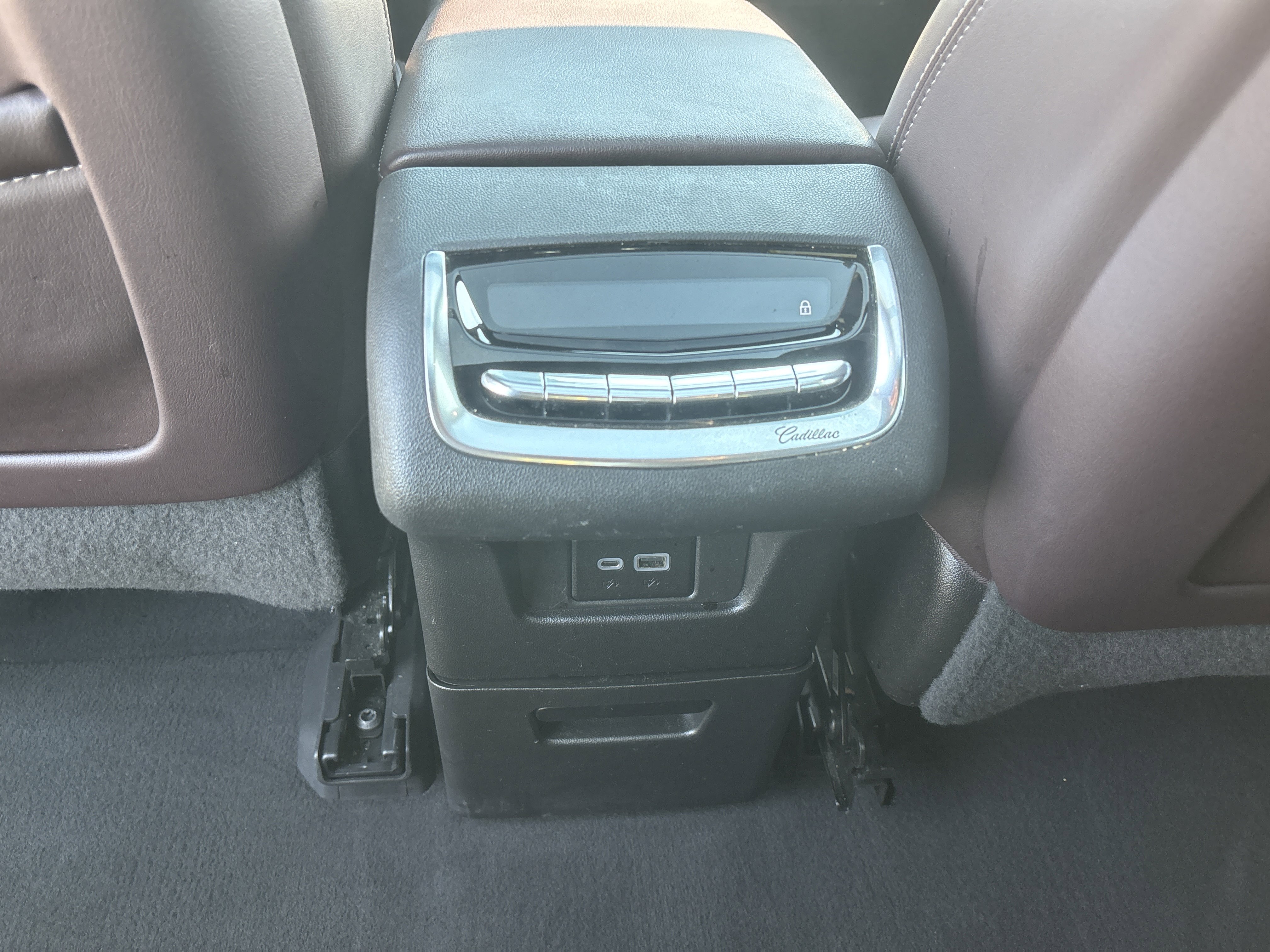Used 2021 Cadillac XT6 Premium Luxury AWD/4WD image 33