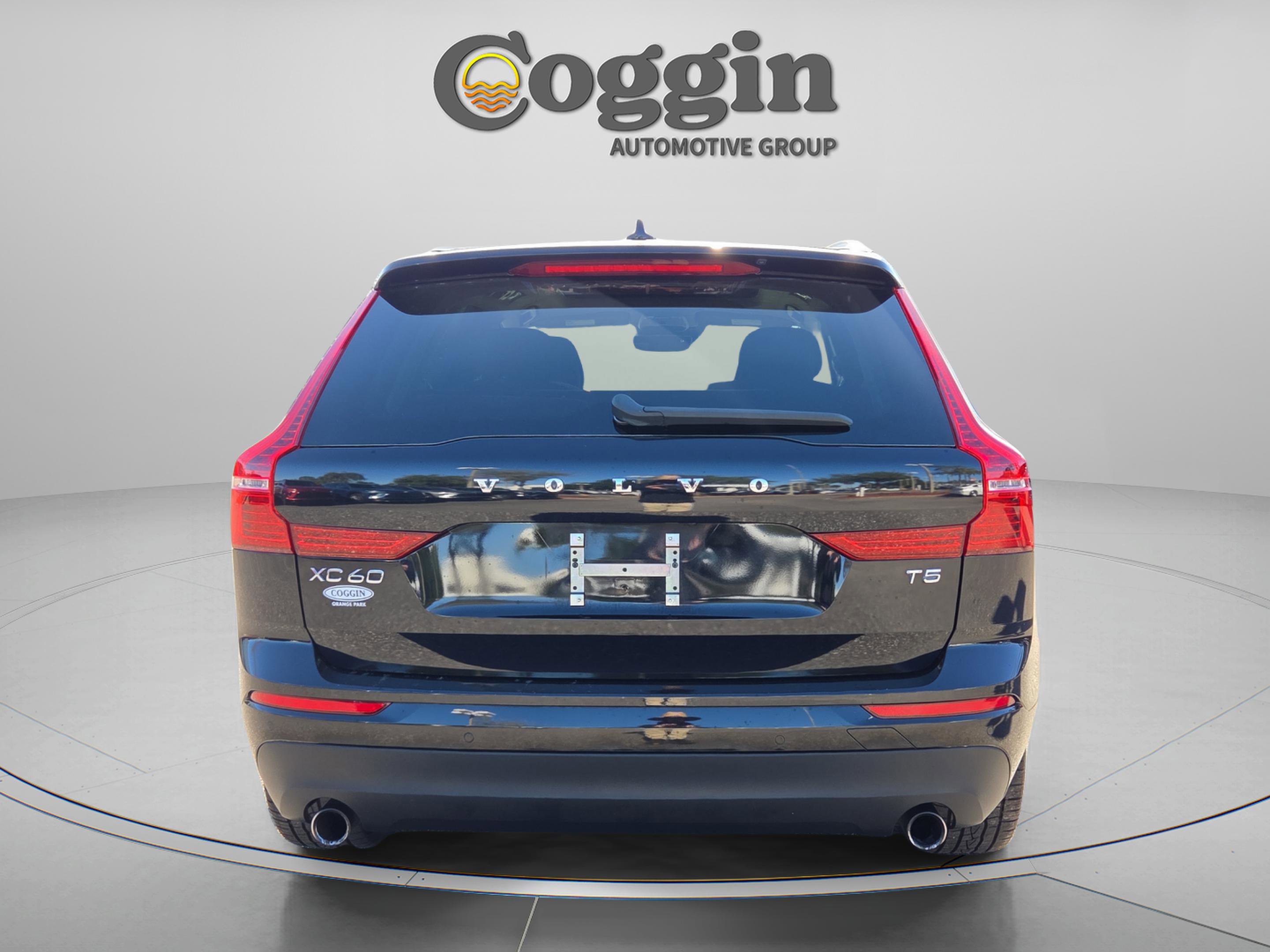 Used 2020 Volvo XC60 T5 Momentum image 4