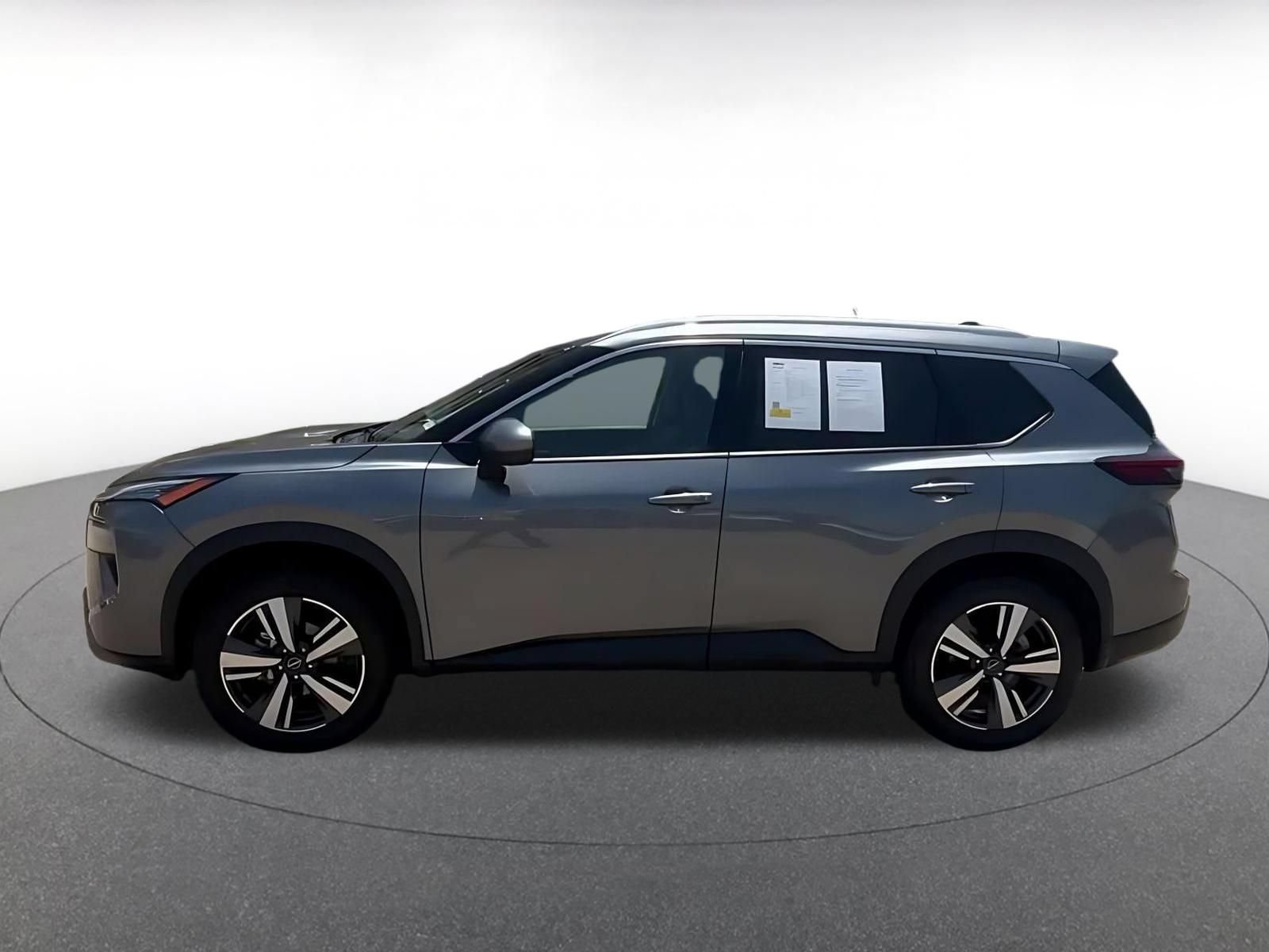 Used 2026 Nissan Rogue SL FWD image 10