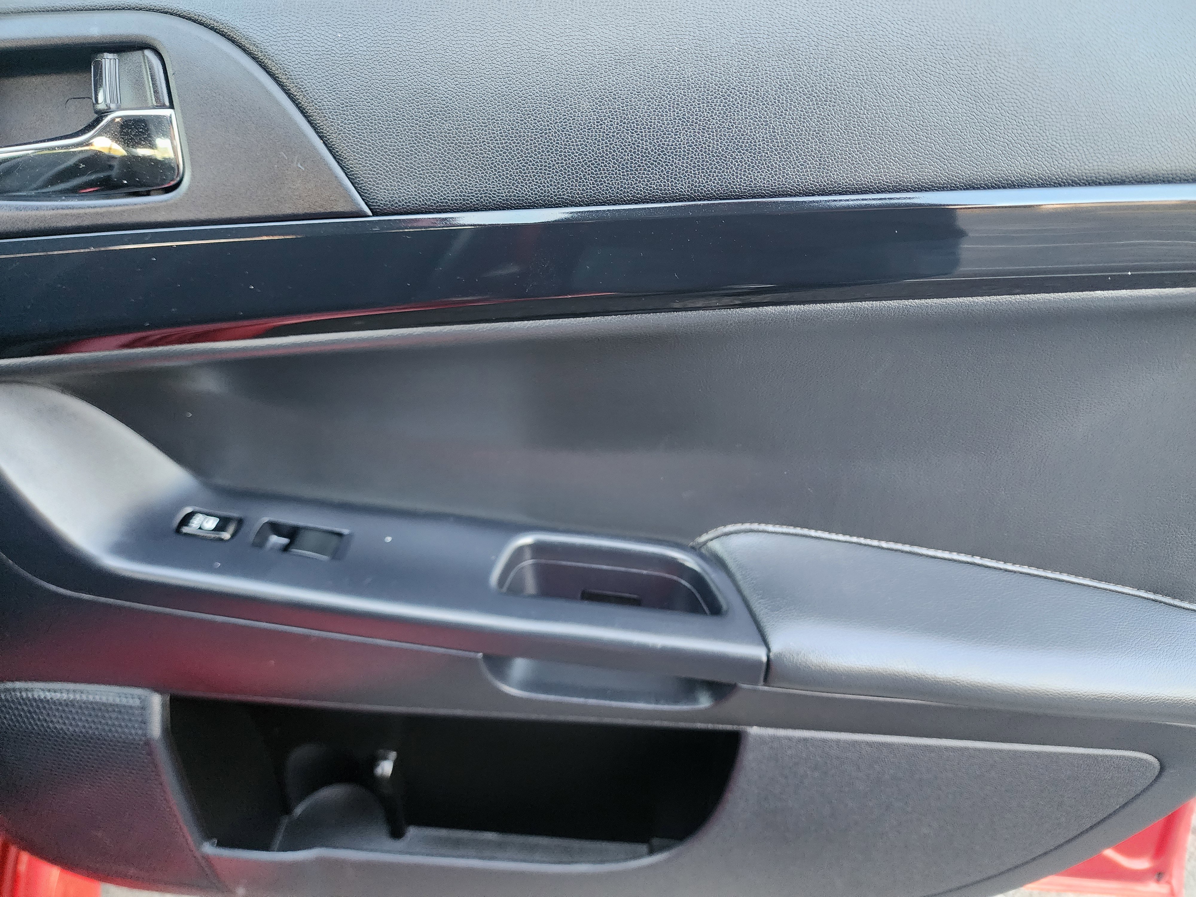 Used 2017 Mitsubishi Lancer ES FWD image 11