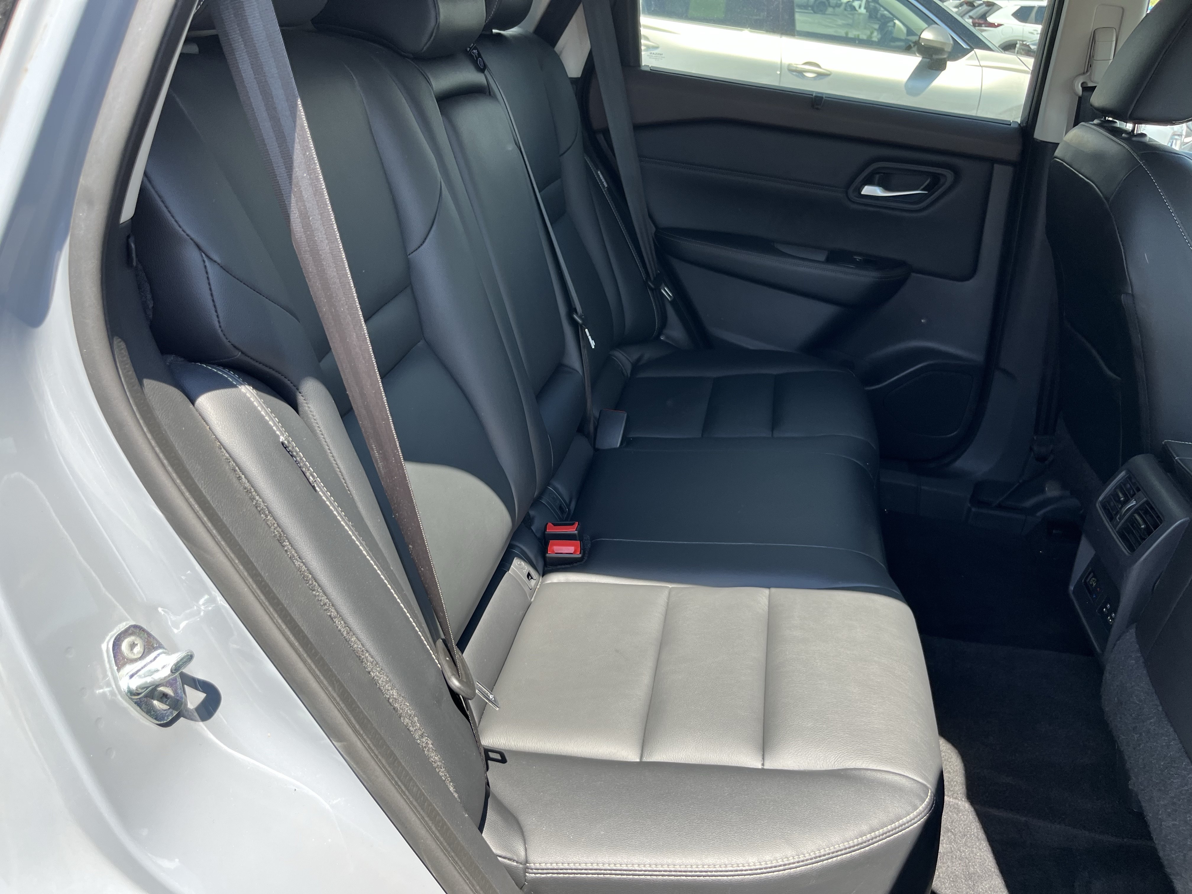 Used 2022 Nissan Rogue SL w/ SL Premium Package AWD/4WD image 4