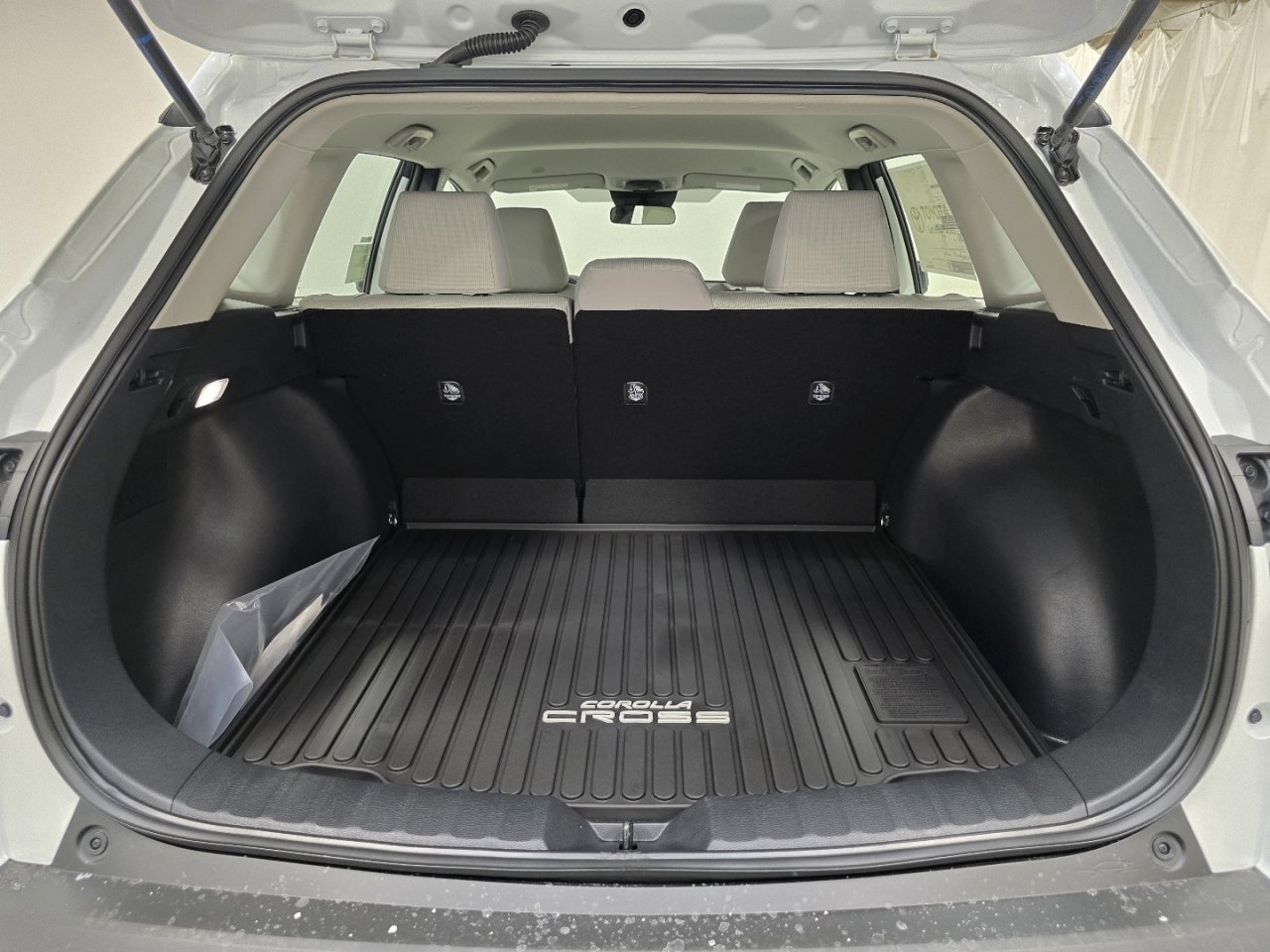 New 2026 Toyota Corolla Cross L image 15