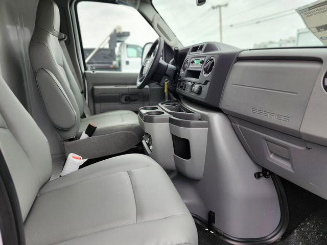 New 2026 Ford E-350 and Econoline 350 Super Duty w/ Power Equipment Group RWD image 10