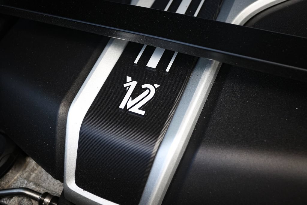 Used 2022 Rolls-Royce Cullinan AWD/4WD image 21