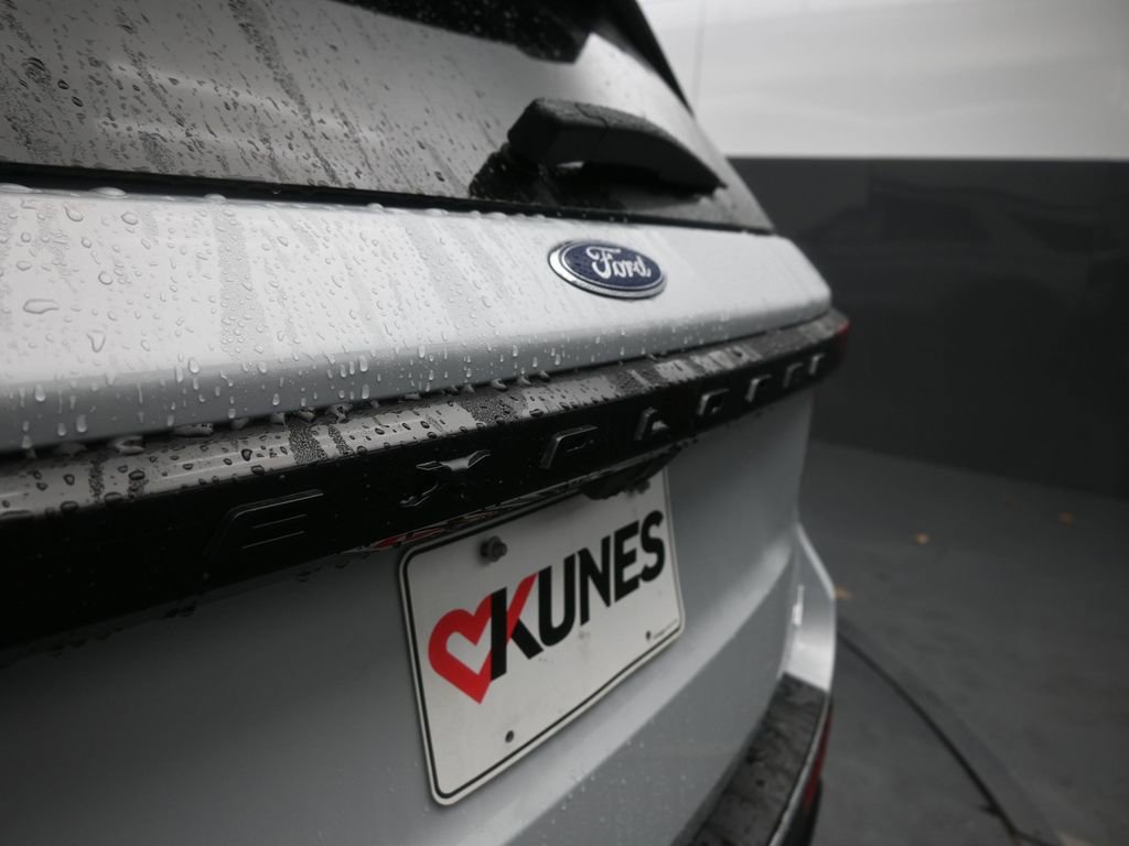 New 2026 Ford Explorer ST-Line w/ ST-Line Street Pack image 15