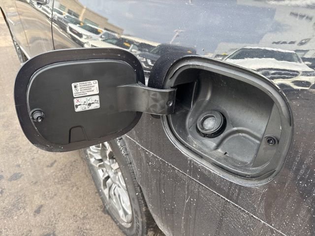 Used 2023 GMC Yukon Denali Ultimate image 22