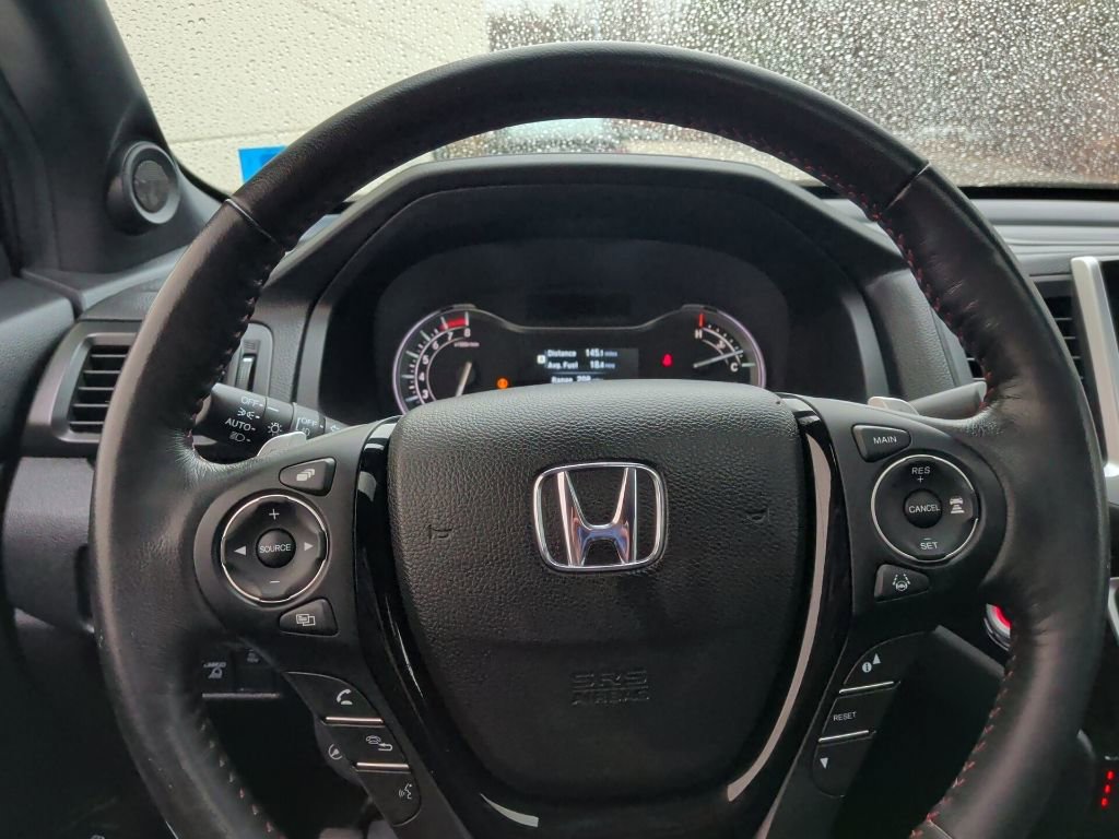 Certified 2020 Honda Ridgeline Black Edition image 18