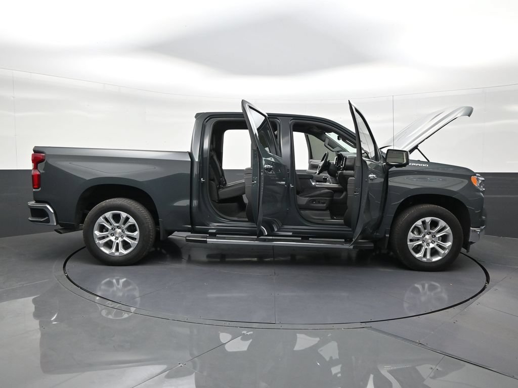 Used 2025 Chevrolet Silverado 1500 LTZ w/ Technology Package RWD image 29