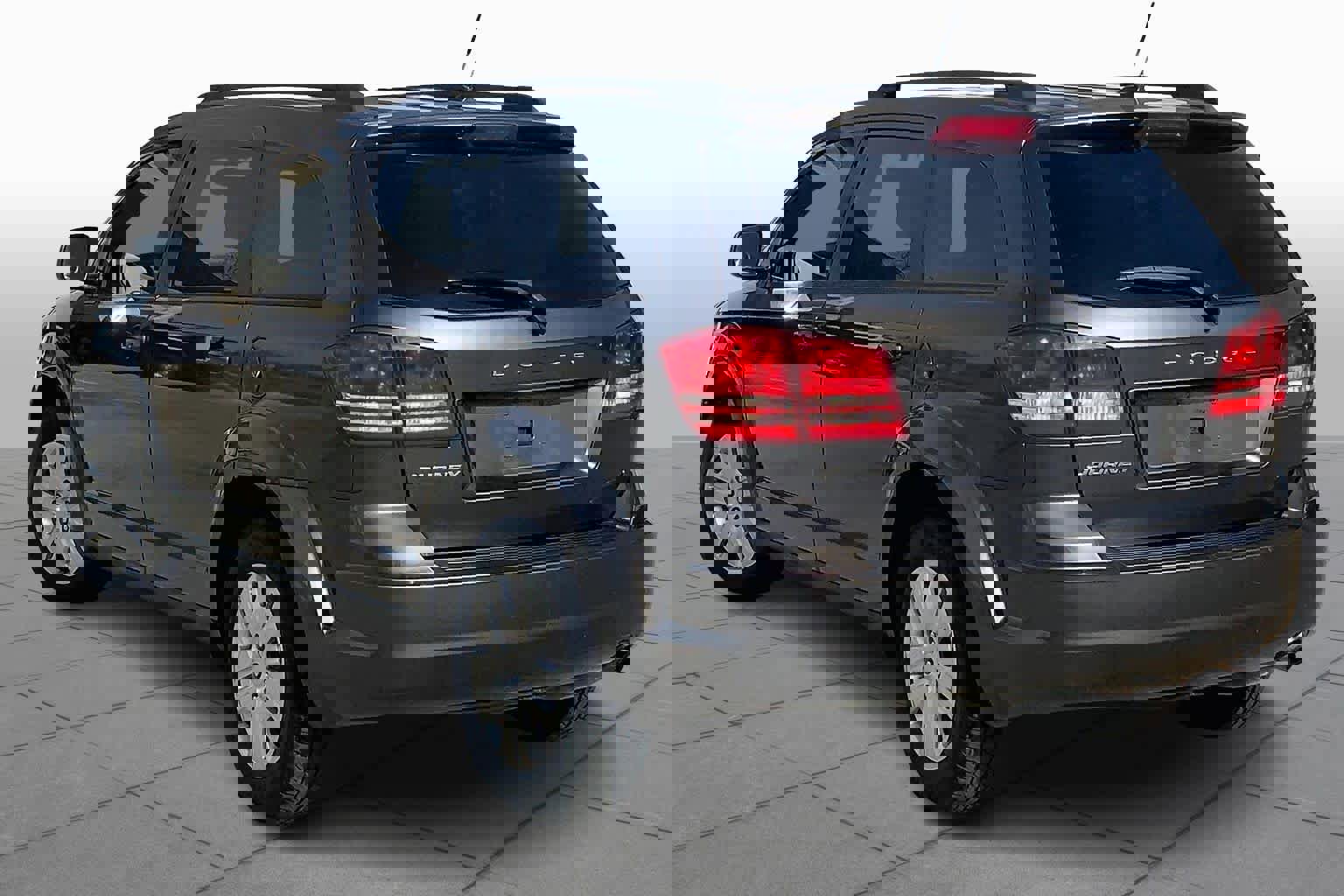 Used 2016 Dodge Journey SE w/ Flexible Seating Group image 12