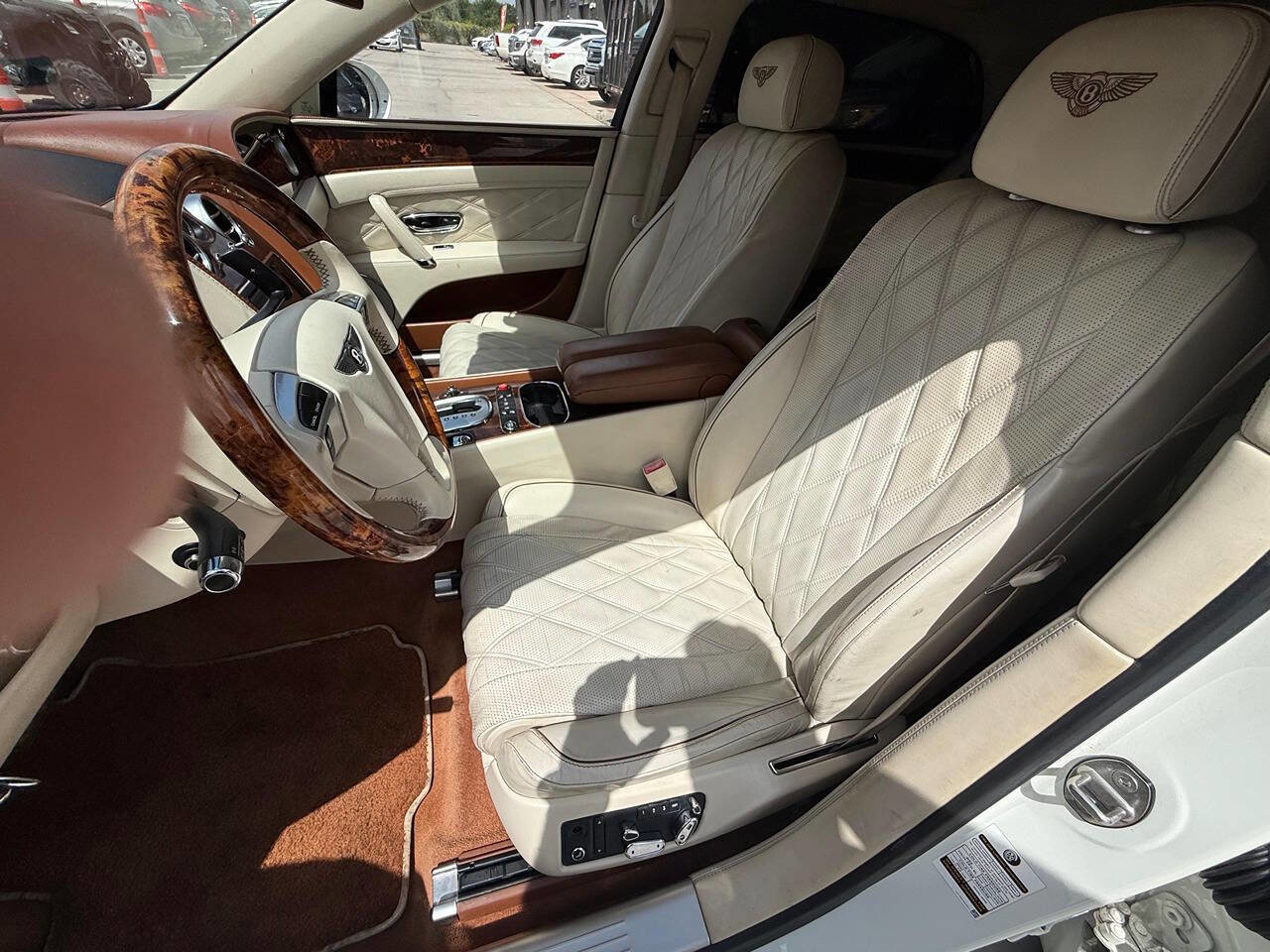 Used 2015 Bentley Flying Spur W12 image 38