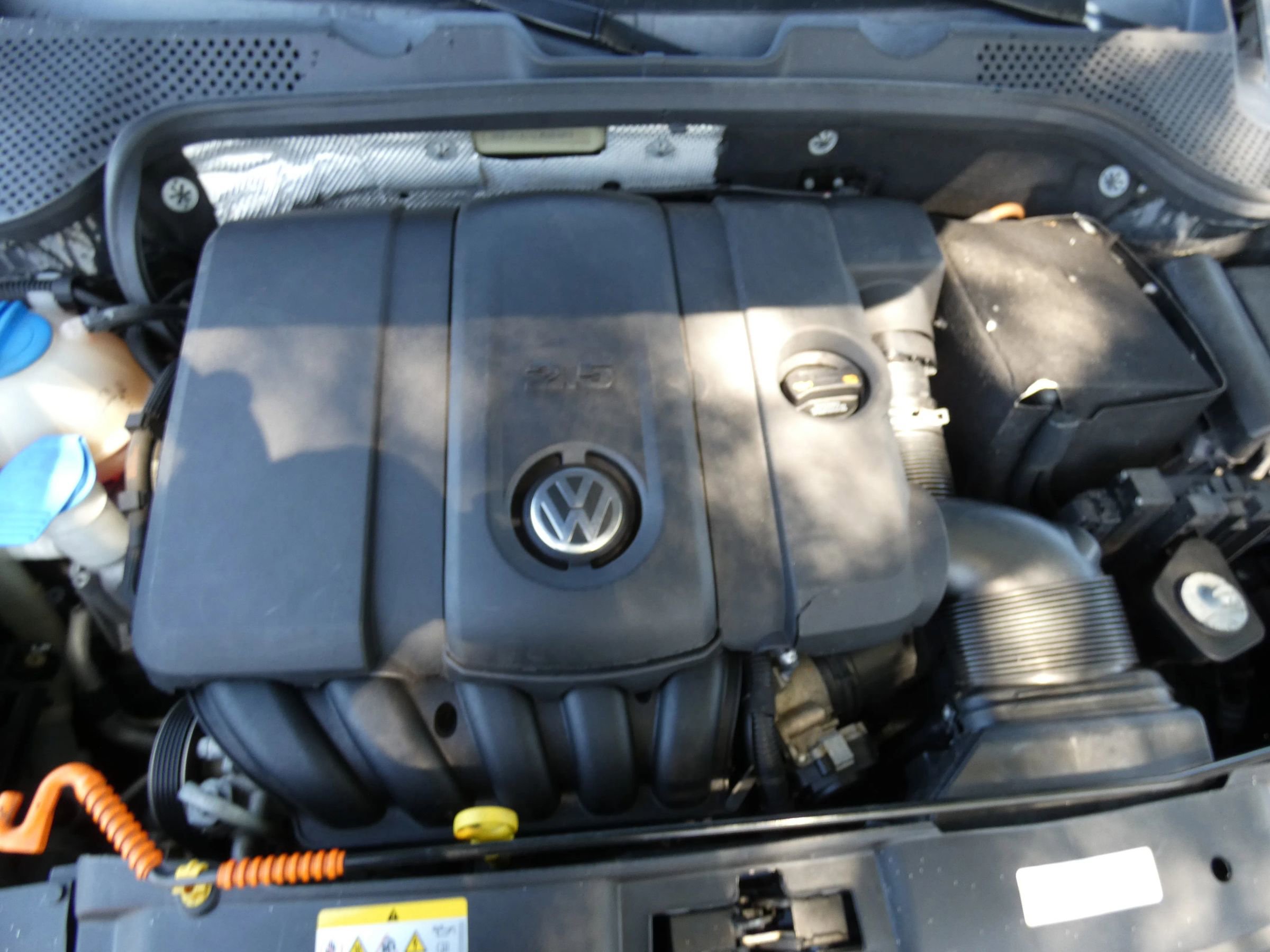 Used 2014 Volkswagen Beetle 2.5 image 60