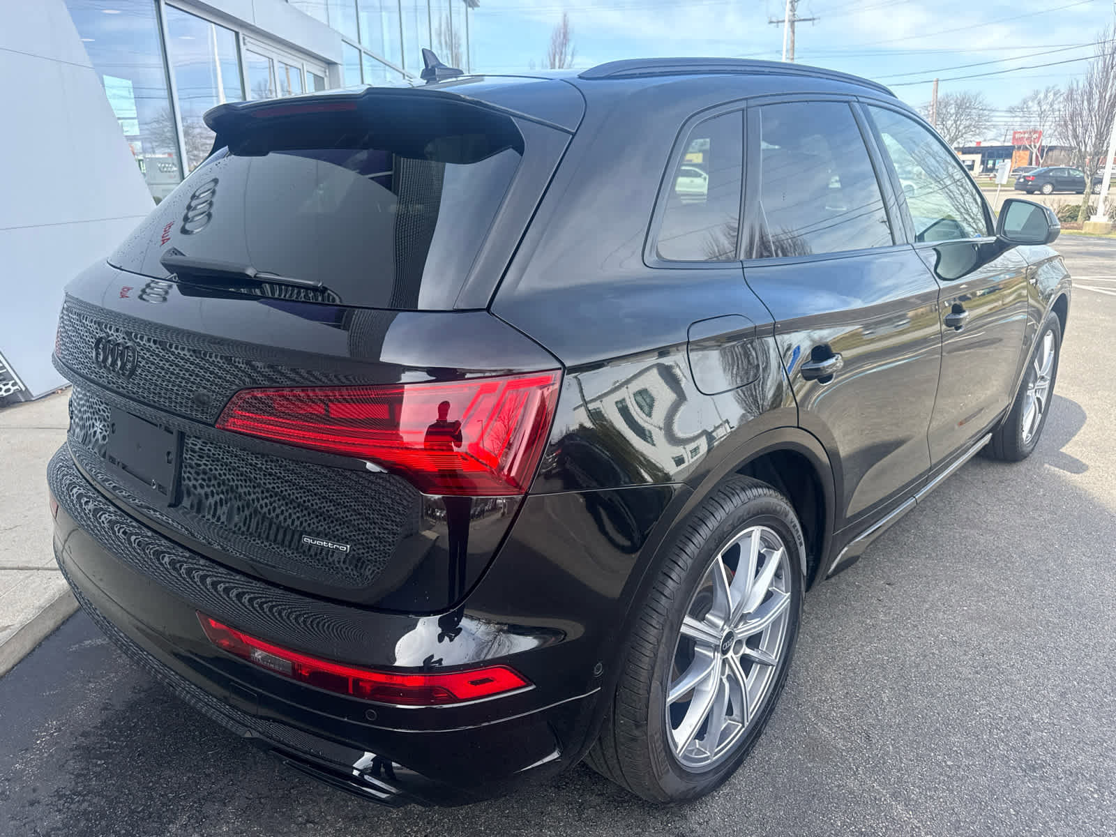 Certified 2024 Audi Q5 e Prestige w/ Prestige Package image 24