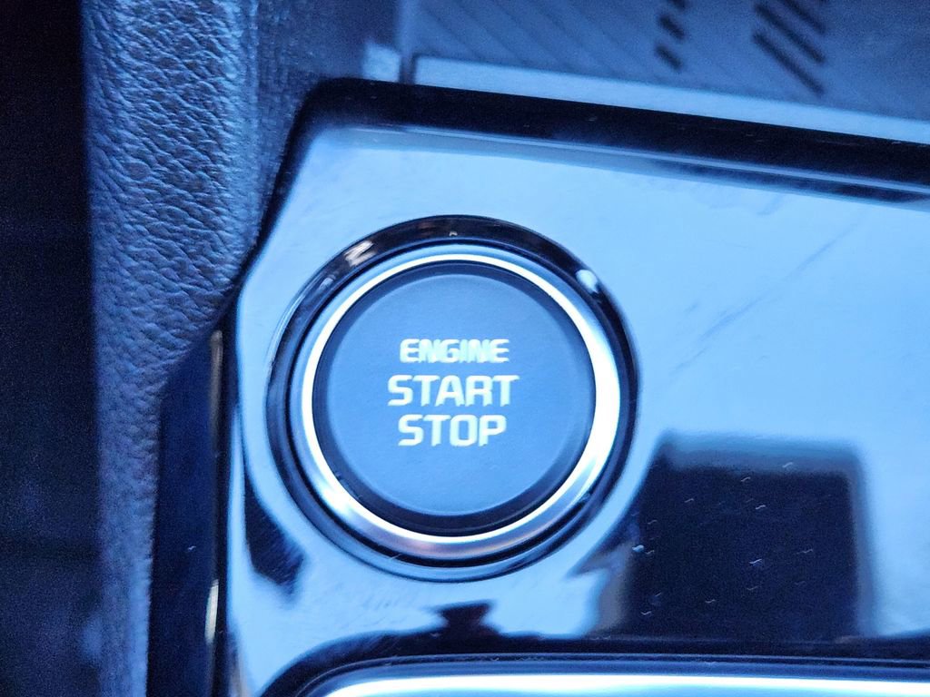 Used 2025 Kia Sportage EX image 23