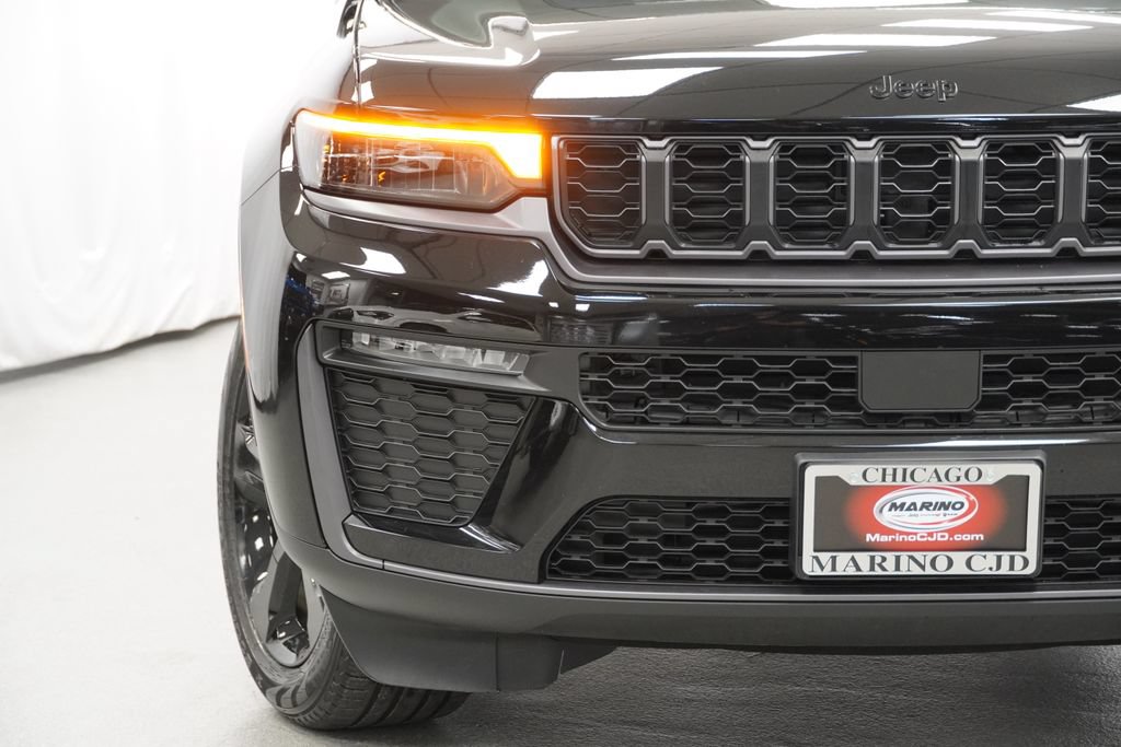 Certified 2026 Jeep Grand Cherokee Limited w/ Limited Altitude Package AWD/4WD image 7