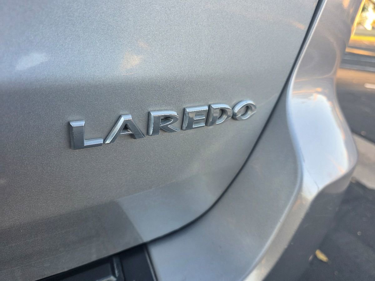 Used 2018 Jeep Grand Cherokee Laredo image 6