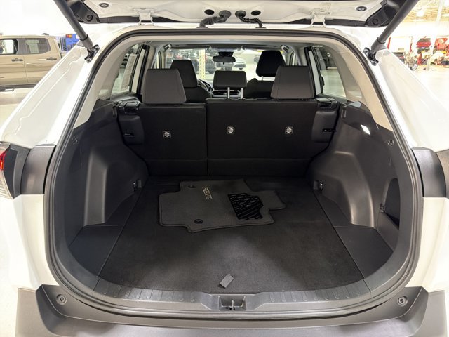 Used 2024 Toyota RAV4 XLE w/ Convenience Package FWD image 12