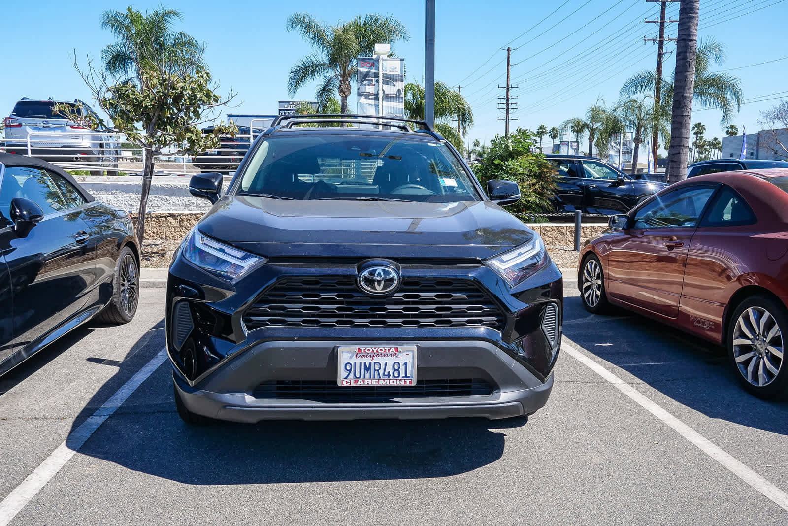 Used 2025 Toyota RAV4 LE image 4