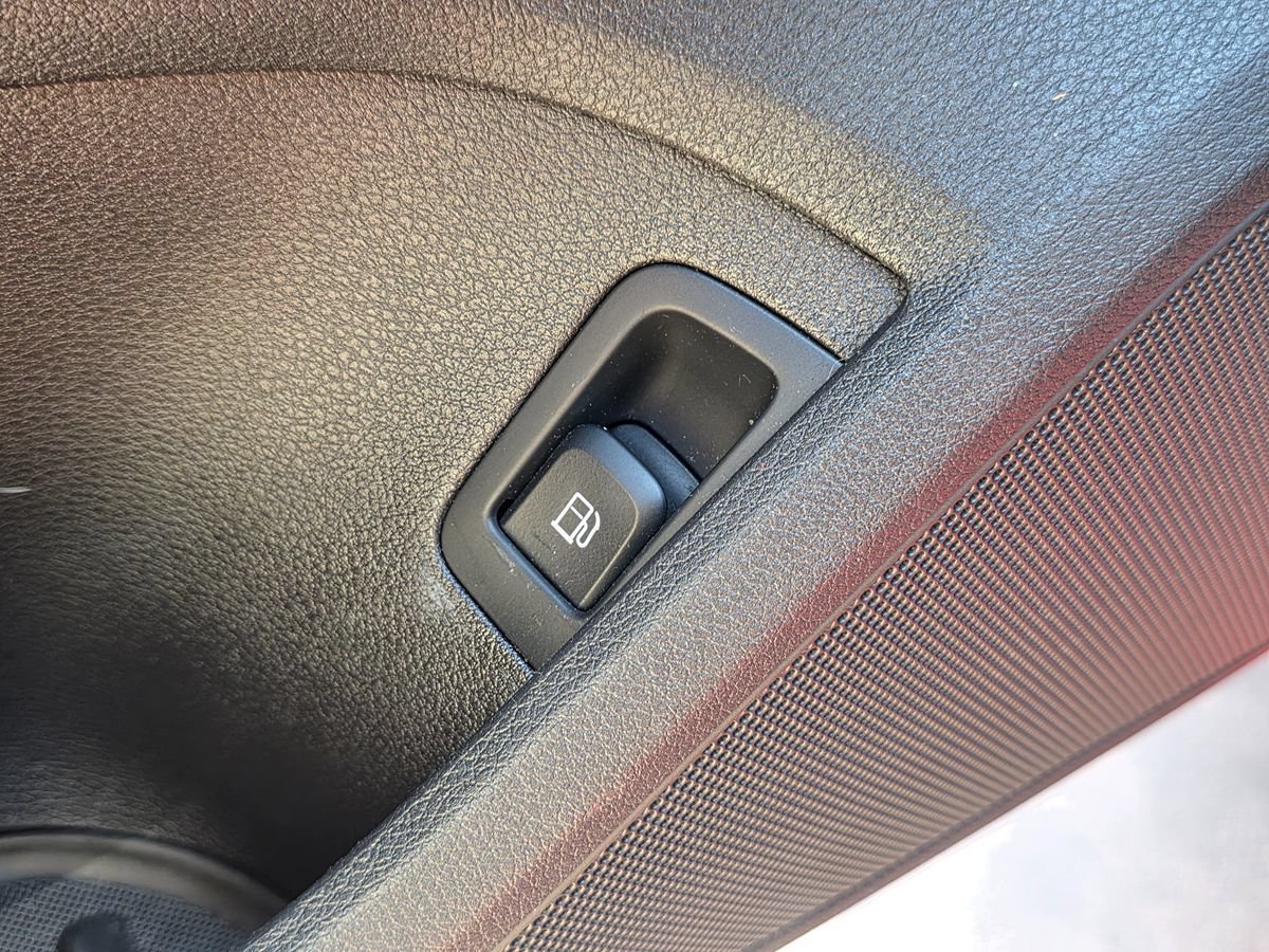 Used 2017 Audi A3 e-tron Premium FWD image 31