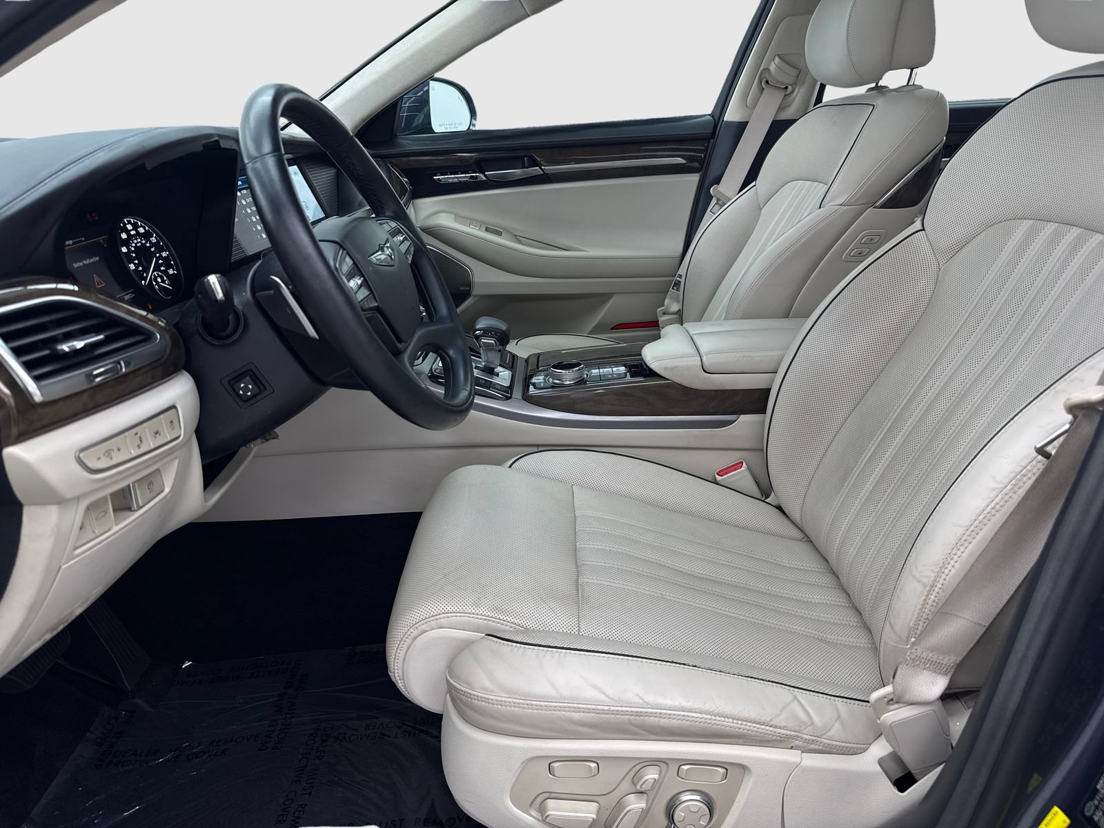 Used 2017 Genesis G90 3.3T Premium RWD image 17