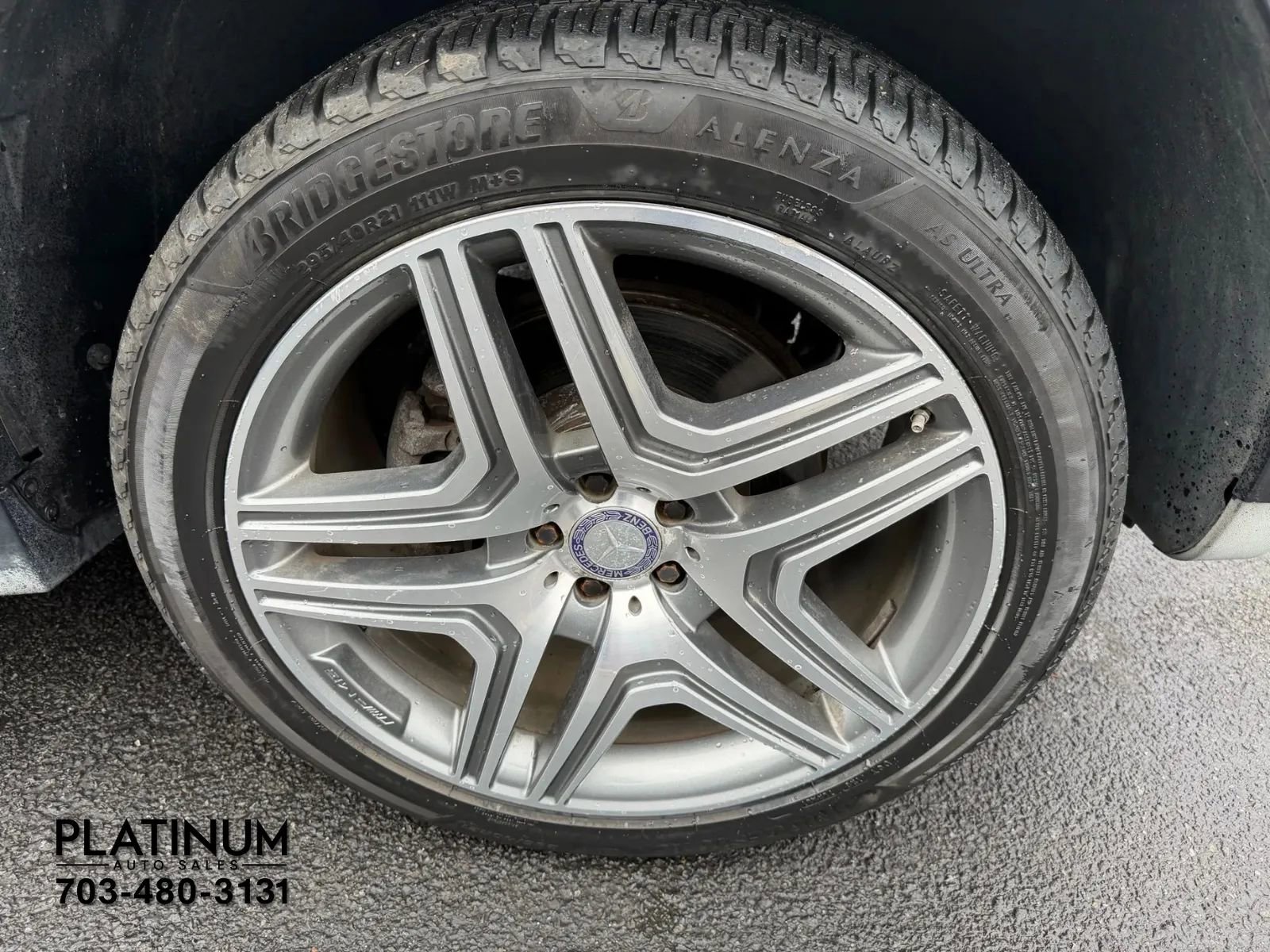 Used 2010 Mercedes-Benz GL 550 4MATIC image 19