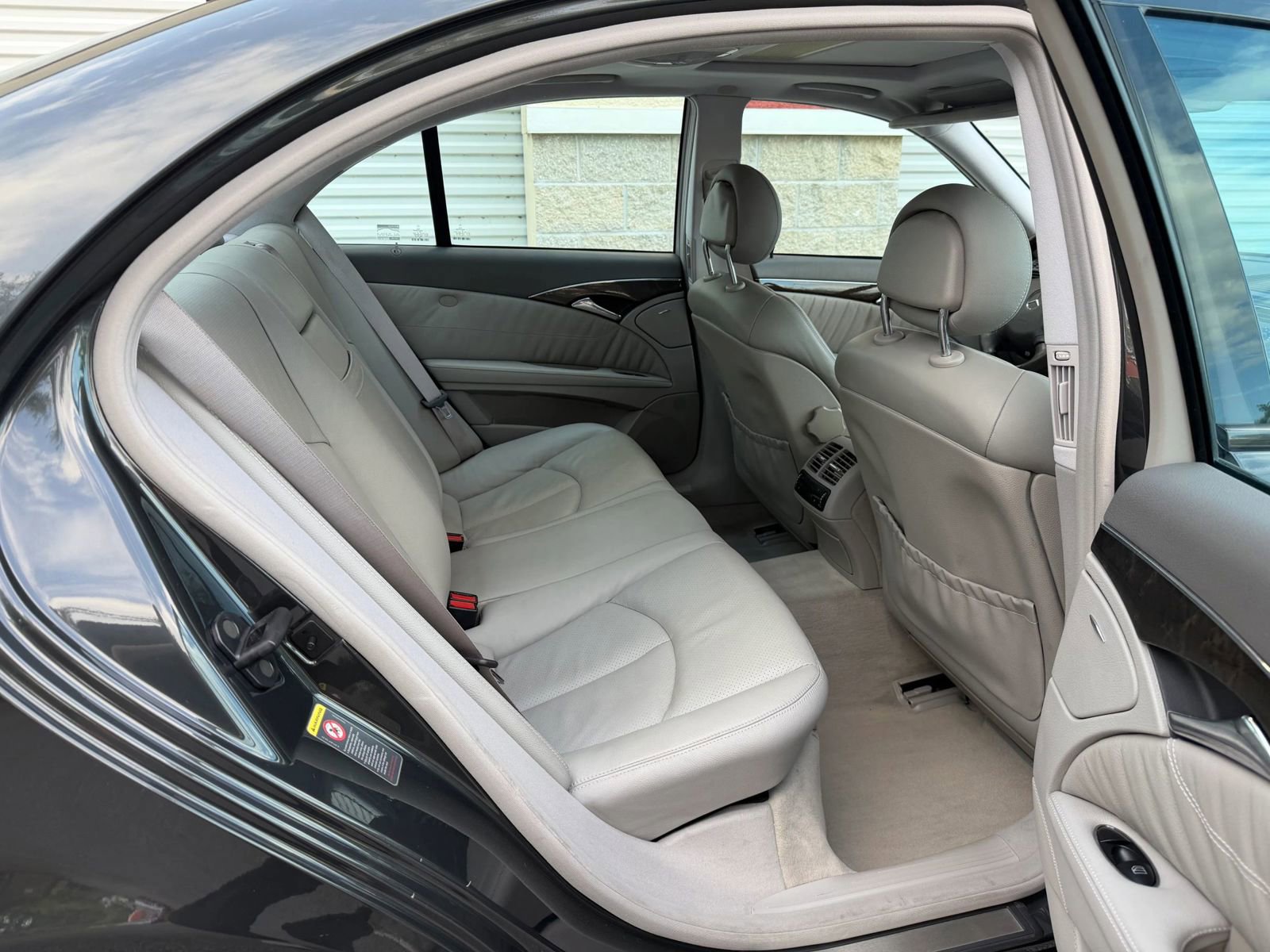 Used 2003 Mercedes-Benz E 500 Sedan image 46