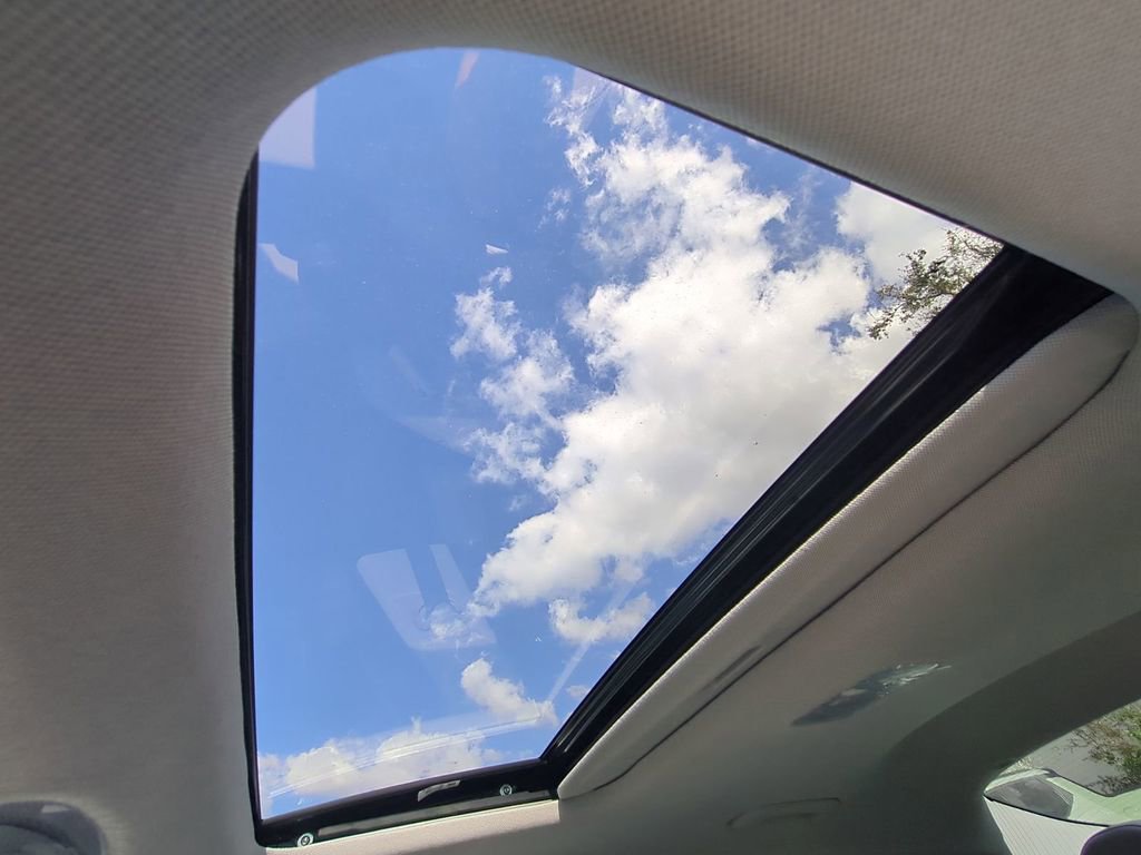 New 2026 Hyundai Elantra Limited image 22