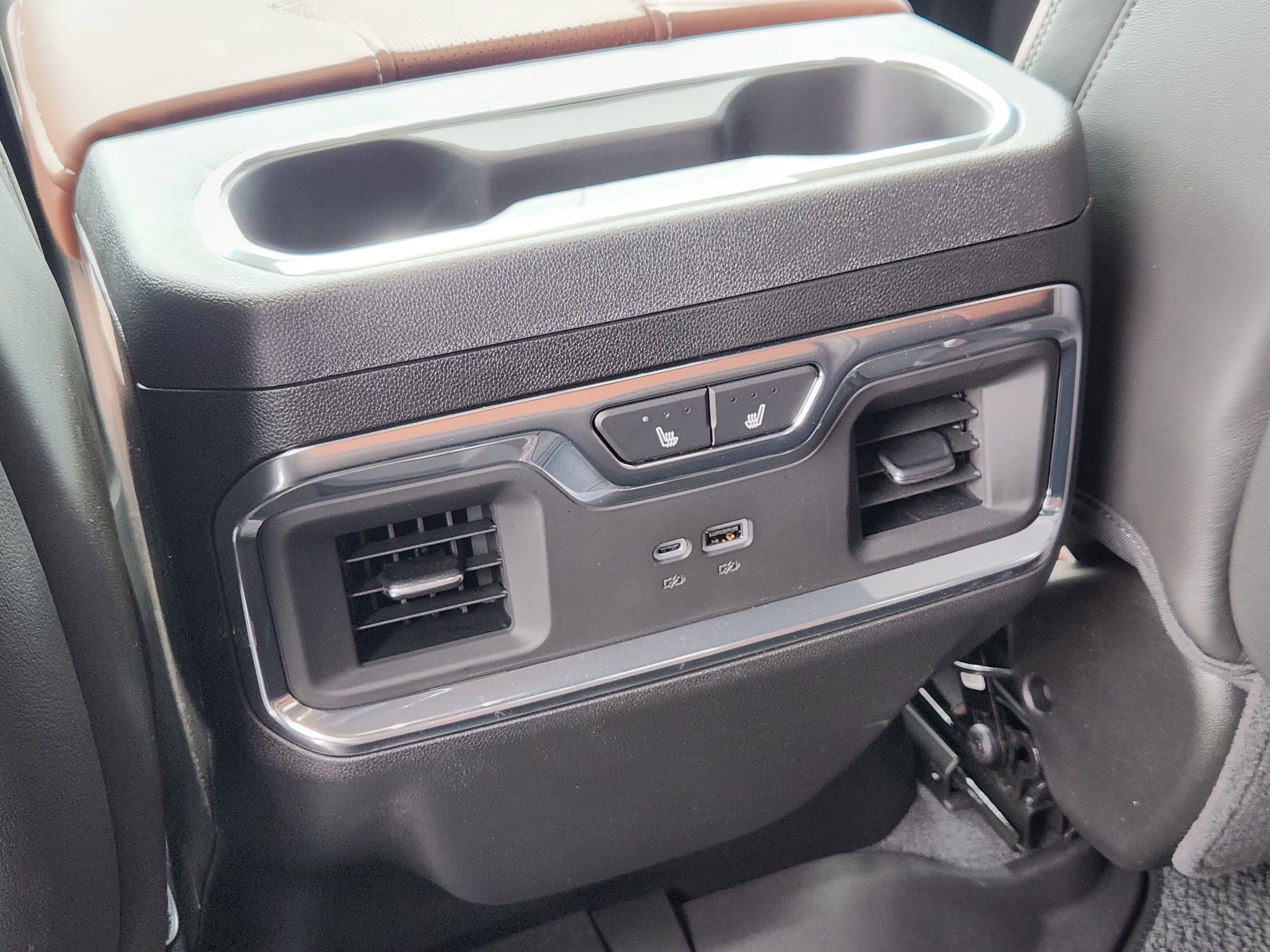 Used 2026 GMC Sierra 2500 Denali Ultimate AWD/4WD image 32