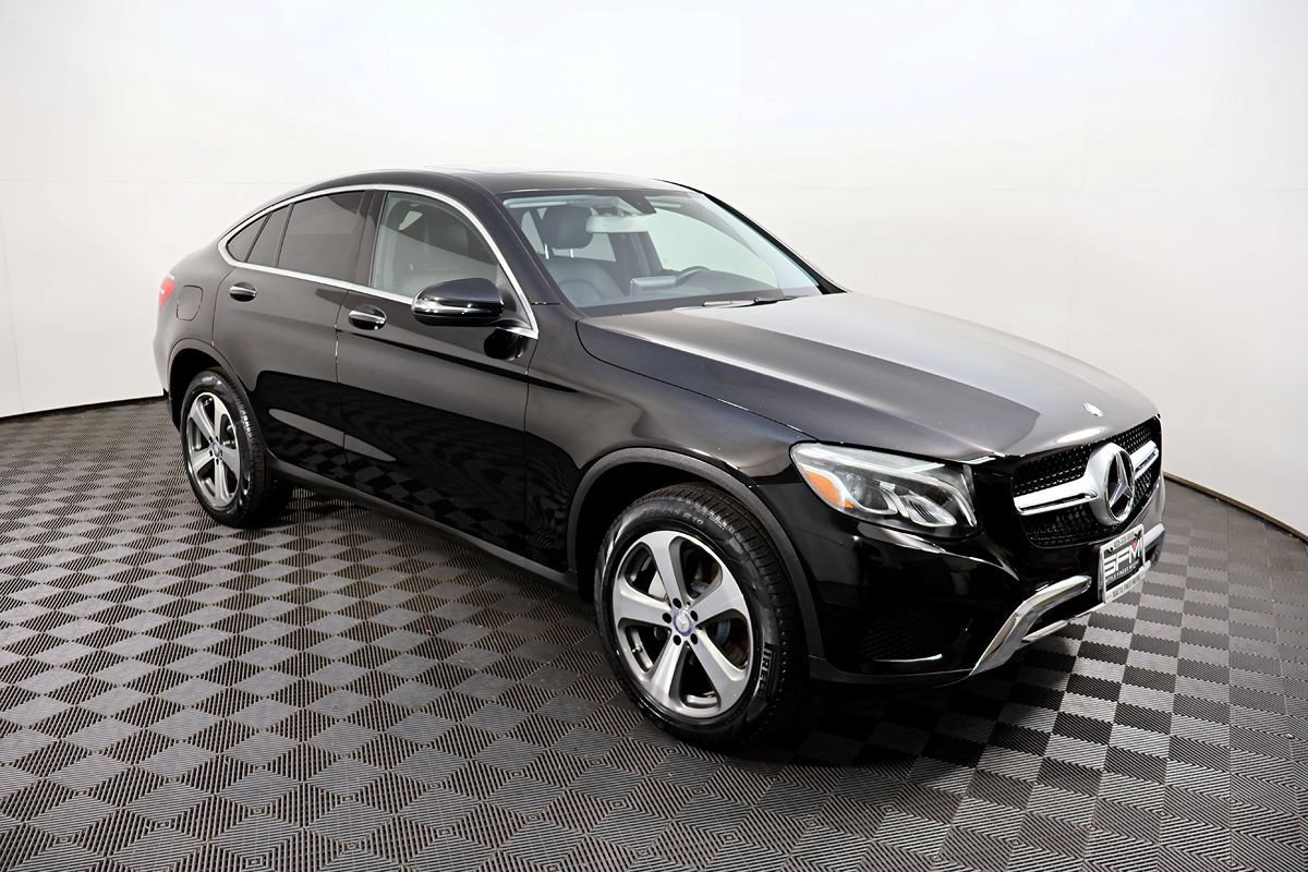 Used 2017 Mercedes-Benz GLC 300 4MATIC Coupe image 5