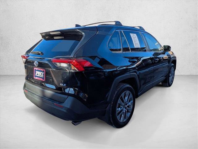 Used 2023 Toyota RAV4 XLE Premium image 6