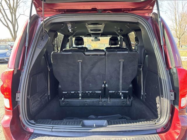 Used 2018 Dodge Grand Caravan GT image 32