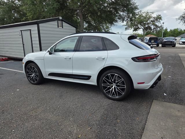 Used 2024 Porsche Macan AWD/4WD image 9