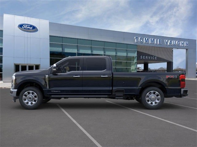 New 2025 Ford F350 King Ranch w/ Chrome Package AWD/4WD image 3