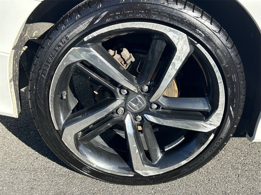 Used 2018 Honda Accord LX image 13