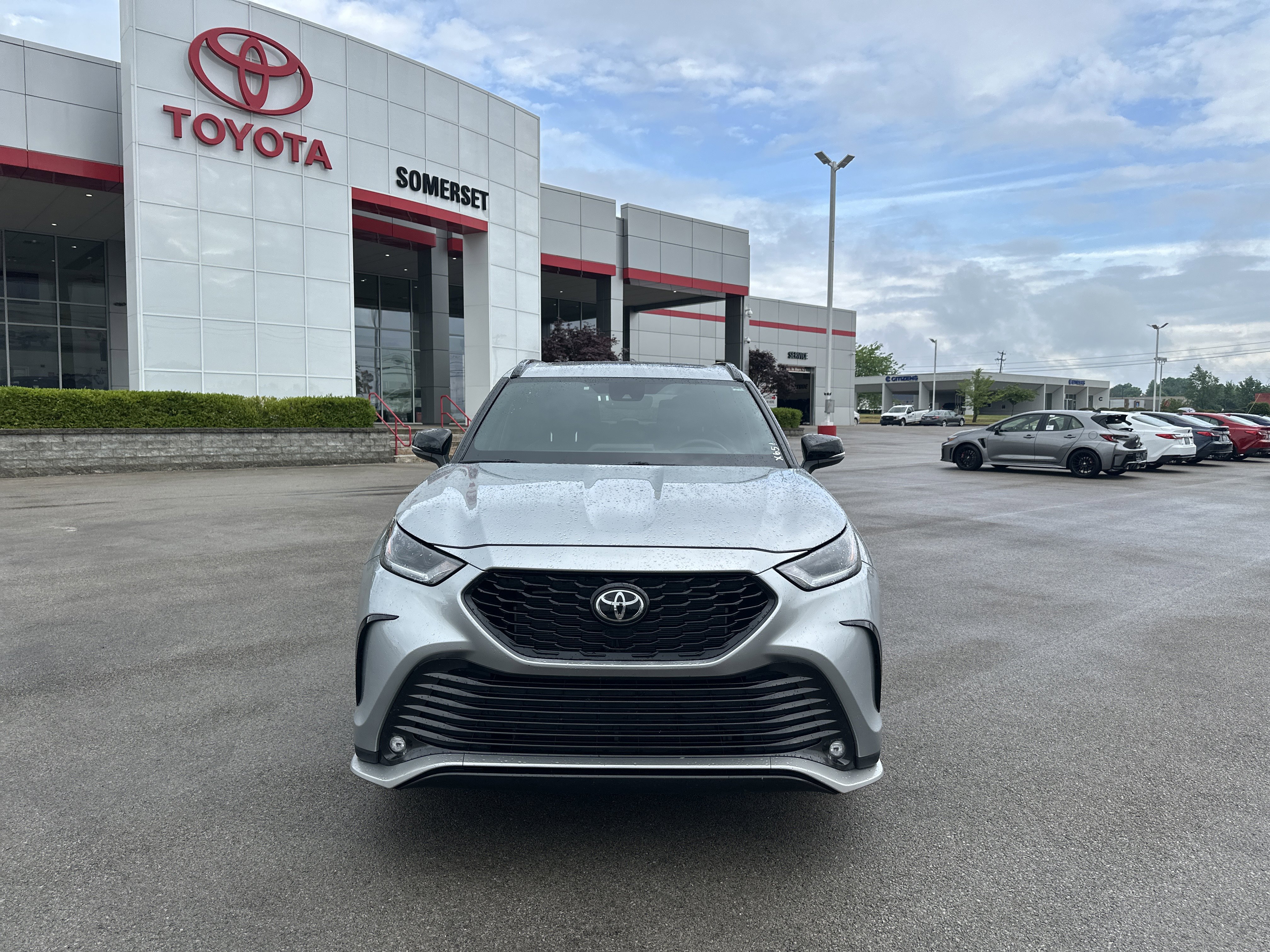 Certified 2025 Toyota Highlander XSE AWD/4WD image 2