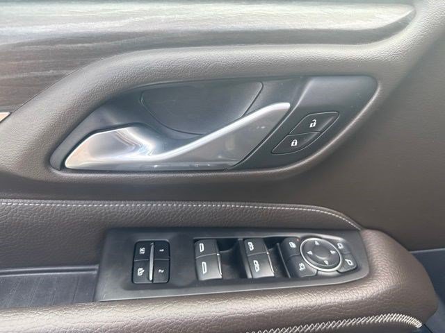 Used 2021 GMC Yukon Denali w/ Denali Premium Package RWD image 12